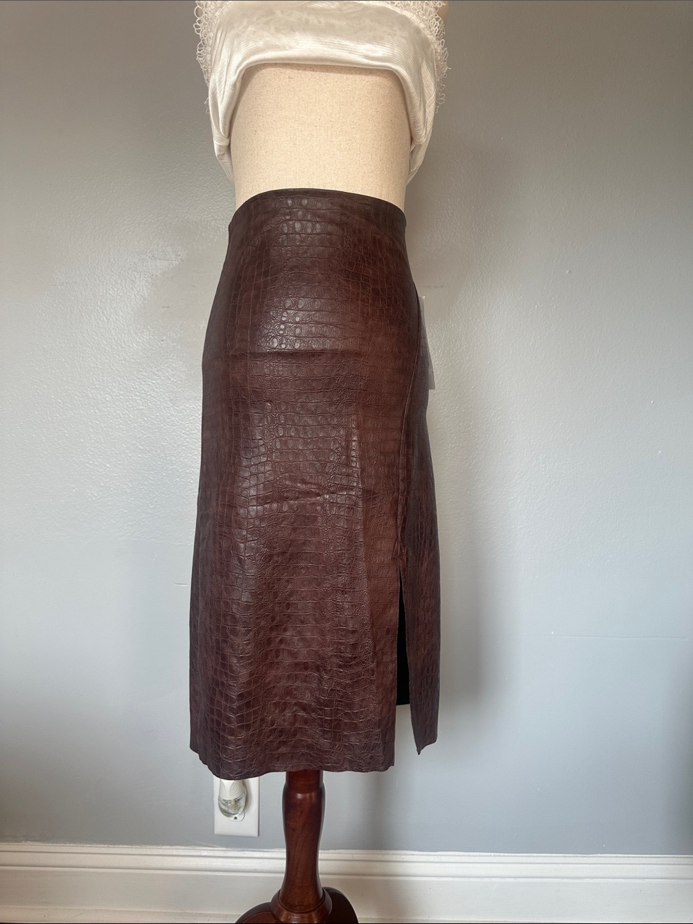 Croc-Embossed Brown Midi Skirt with Front Slit - Picture 6 of 9